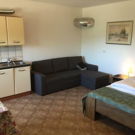 Apartma Valmarin Apartment Spodnje Skofije Exterior photo