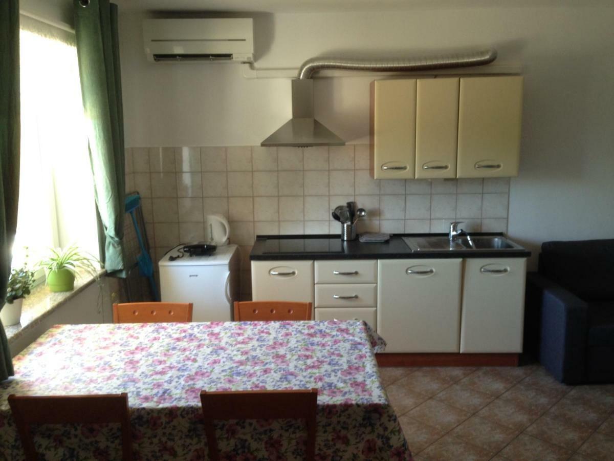 Apartma Valmarin Apartment Spodnje Skofije Exterior photo